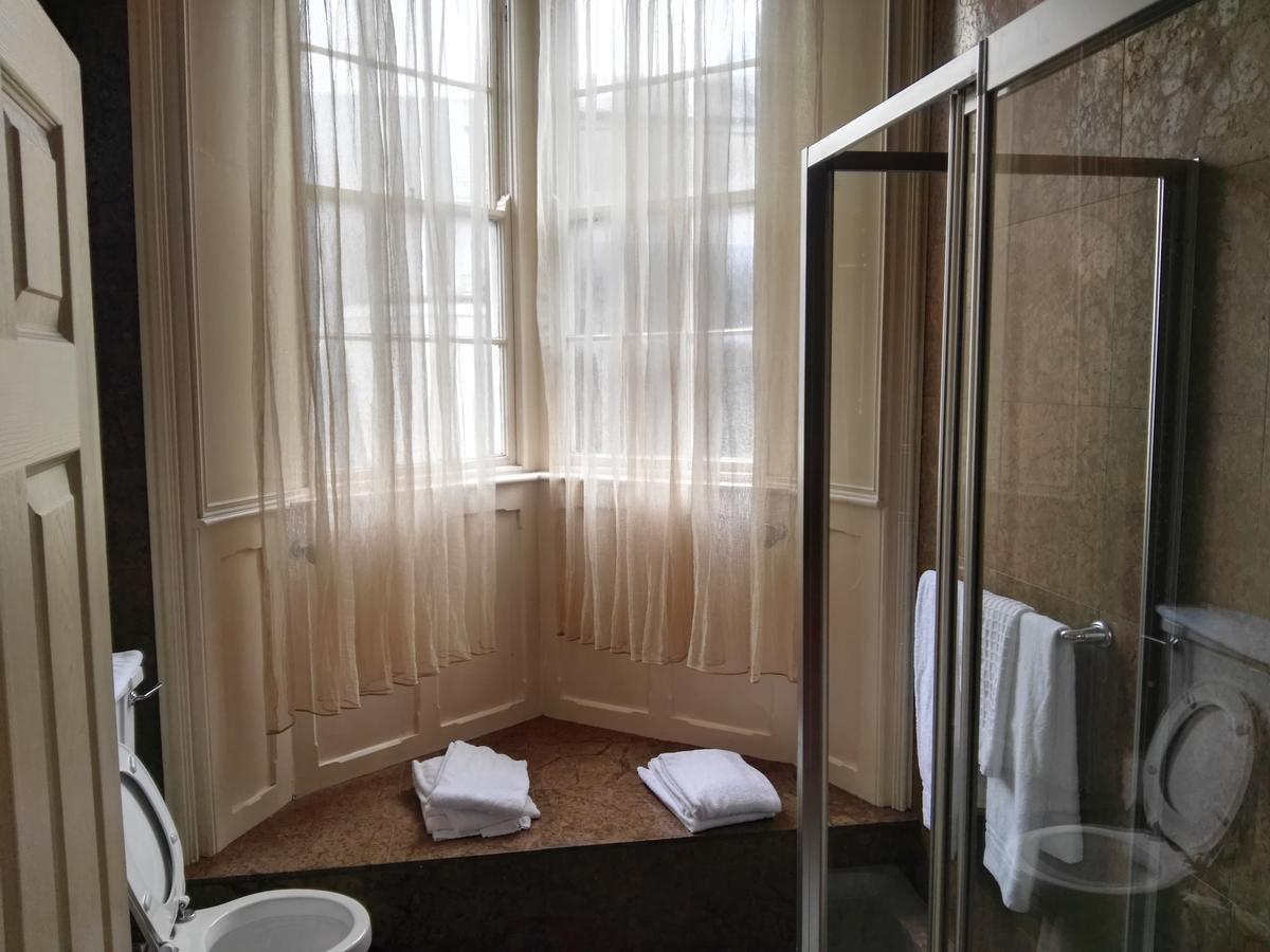 Naas Court Hotel 外观 照片